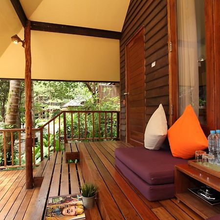 Captain Hook Resort @Koh Kood Ko Kut Экстерьер фото