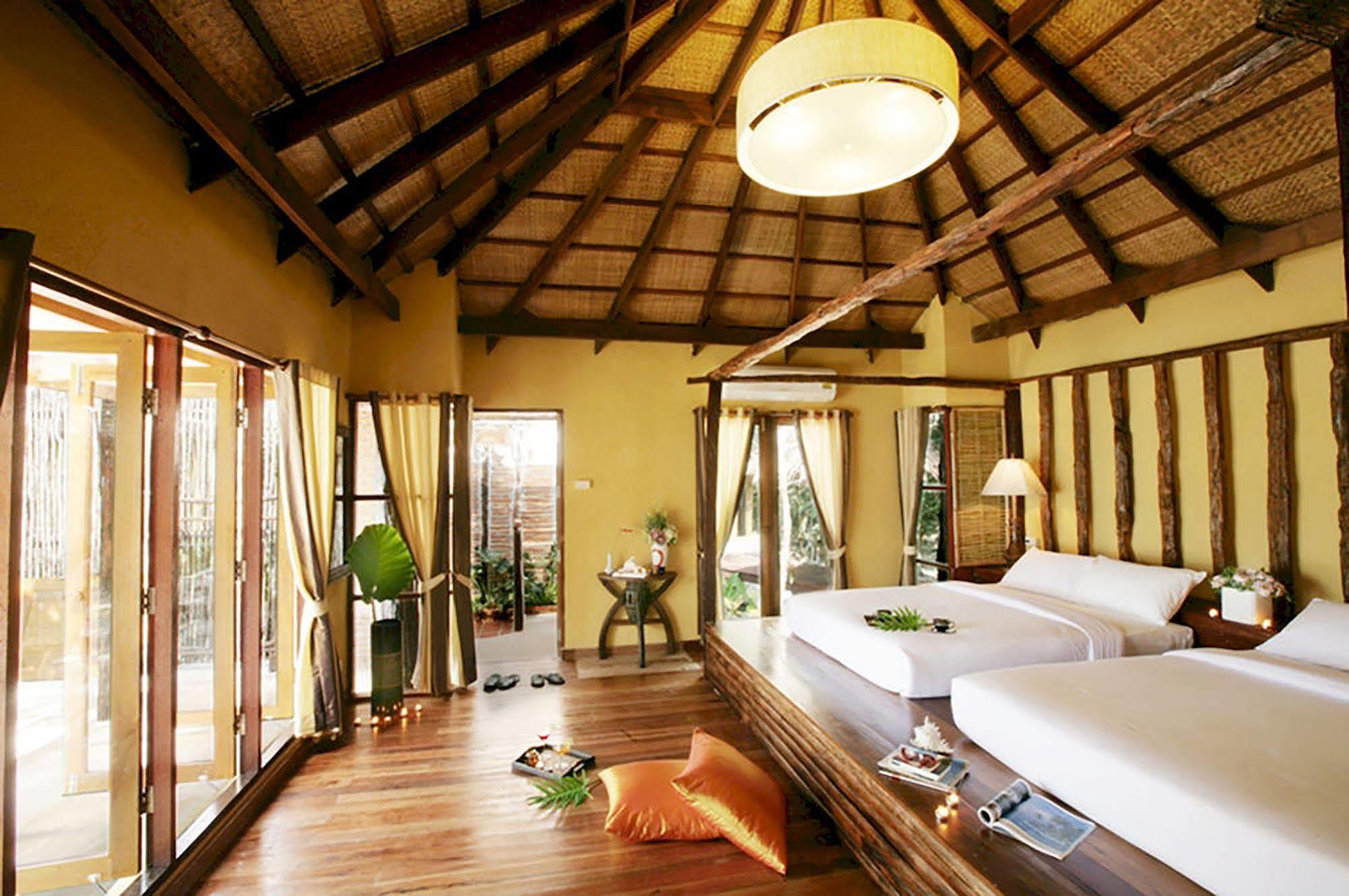 Captain Hook Resort @Koh Kood Ko Kut Экстерьер фото